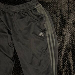 Adidas training pants Size L athletic wear